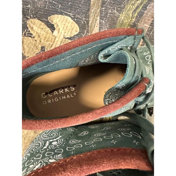 New Urban Outfitters Clarks Wallabee Paisley Boot Size 10 1/2